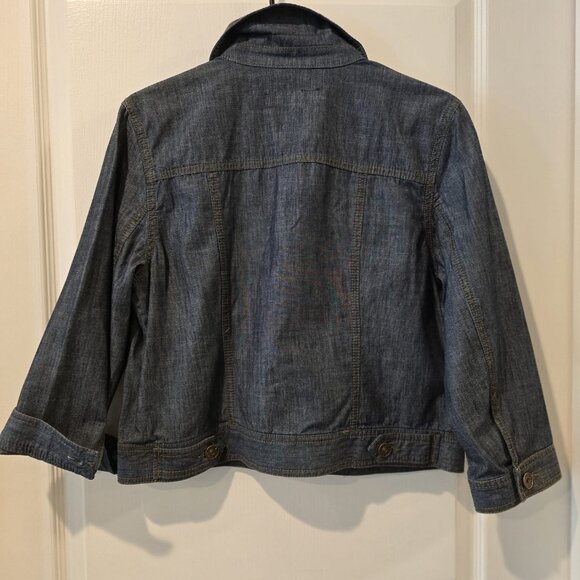 Timeless Denim: Calvin Klein Jeans Jacket - Picture 5 of 5